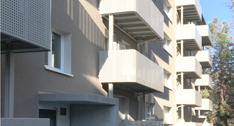 Dachgeschossausbau und Energetische Sanierung eines Mehrfamilienhauses in Freiburg